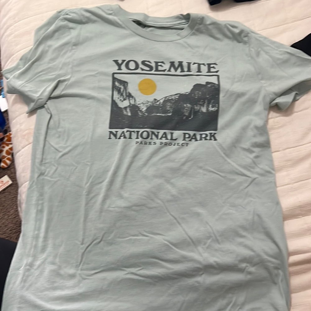 Urban Outfitters Yosemite National Park Shirt - Size L
